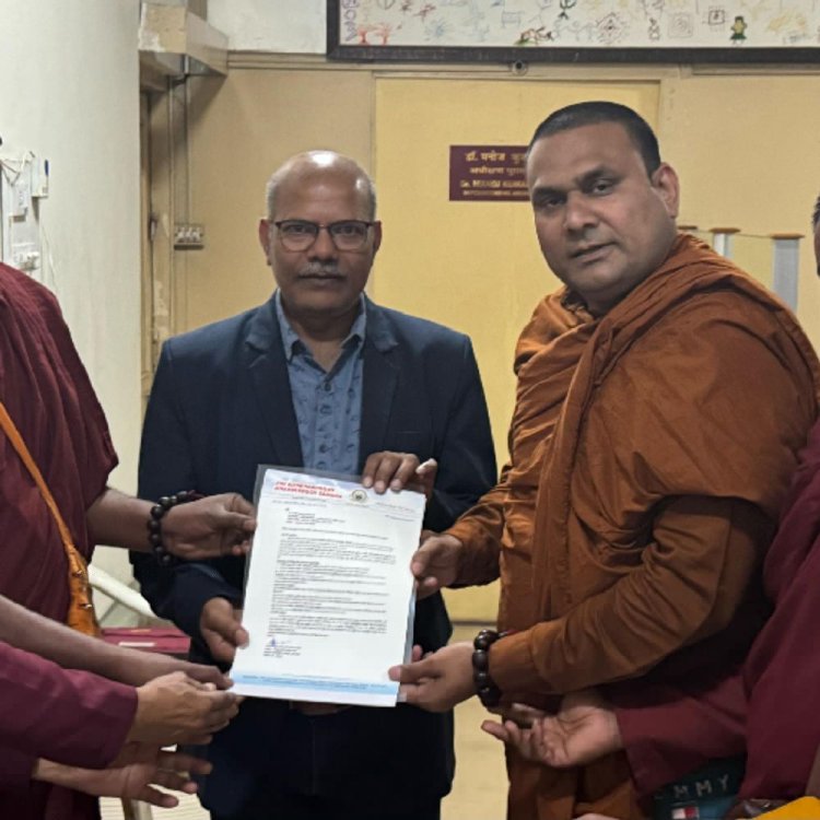 ग्यारसपुर में मिली भगवान बुद्ध की दुर्लभ प्रतिमा:भंते शाक्यपुत्र ने आर्कियोलॉजिस्ट और कलेक्टर को ज्ञापन सौंपा, पुरातात्विक उत्खनन और संरक्षण की मांग